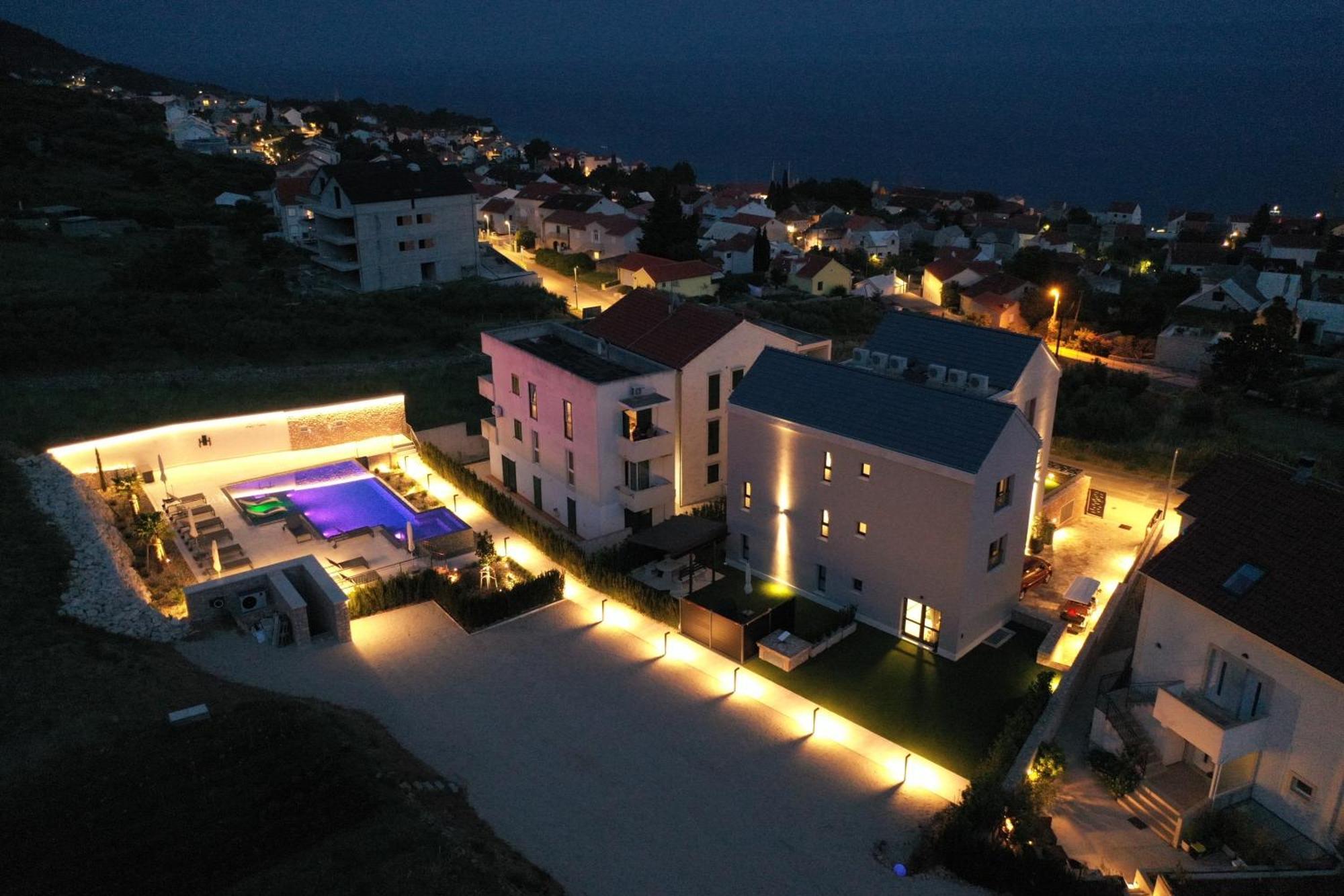 Grey House Daire Bol Dış mekan fotoğraf